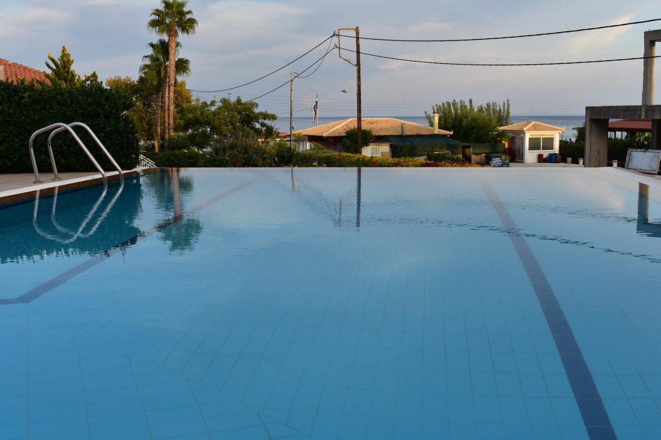 Exterior pool in Skala Kefalonia - Melidron Hotel Kefalonia